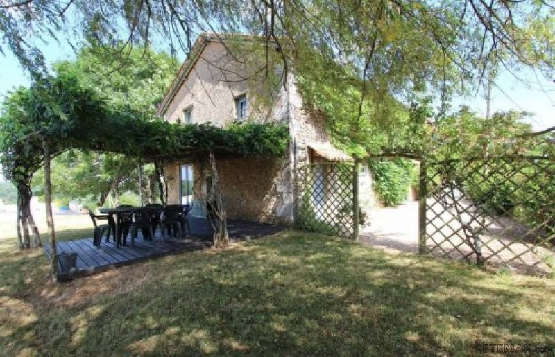 Villa On The Edge Of Town With Stunning..