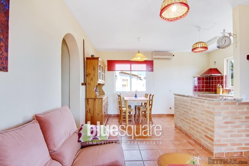 6-Bedroom house close to beach and town - 2