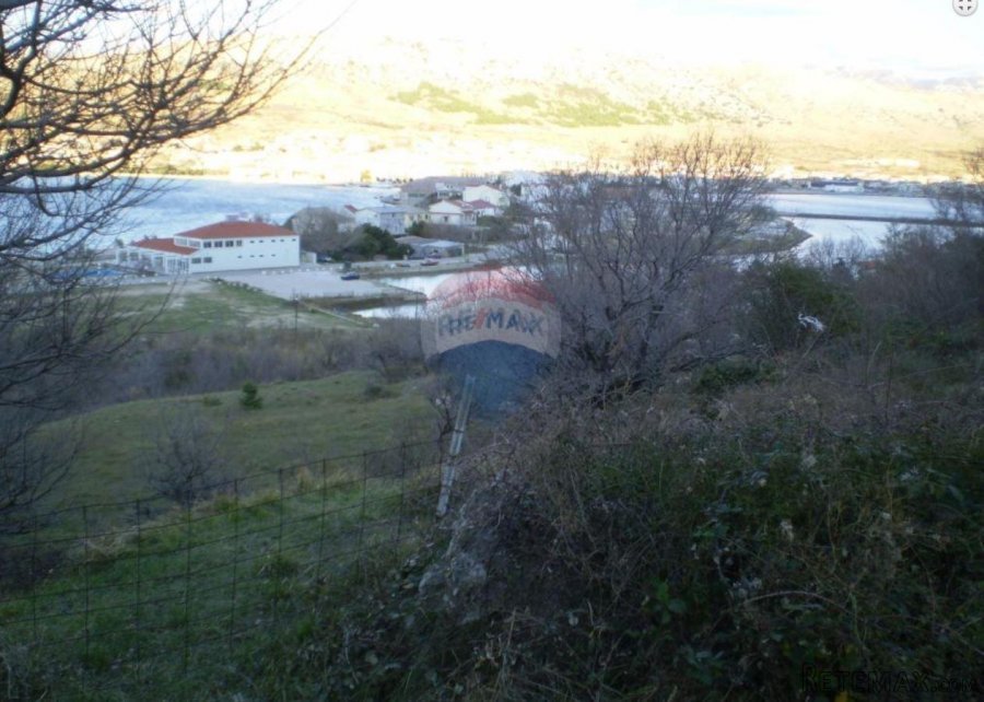 PAG, Građevinski teren 100m od gradske plaže - 2