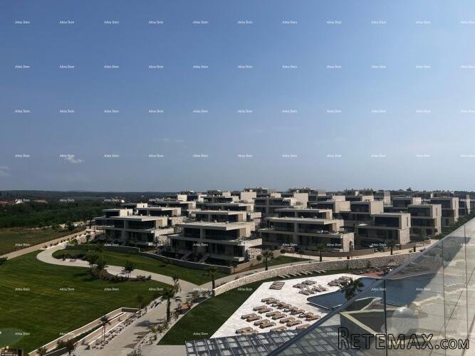 UMAG. Luksuzni resort s krovnim infinity bazenom! - 2