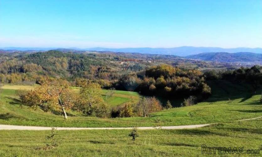 PAZIN, ATRAKTIVNO GRAĐ. ZEMLJIŠTE - 2