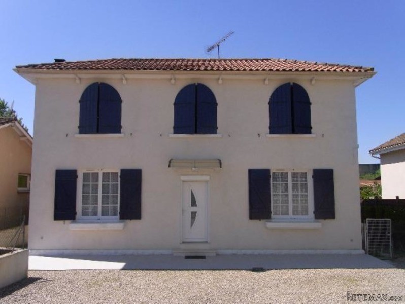 Close To The Centre Of Miramont De..