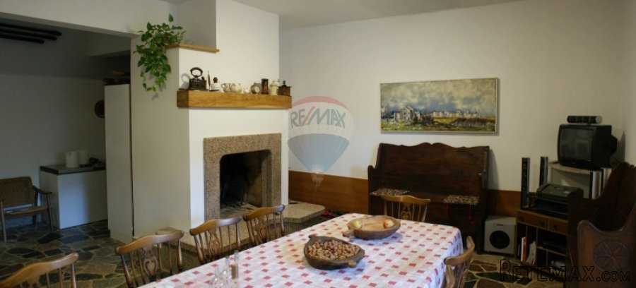 KUĆA S APARTMANIMA U PREMANTURI - 3