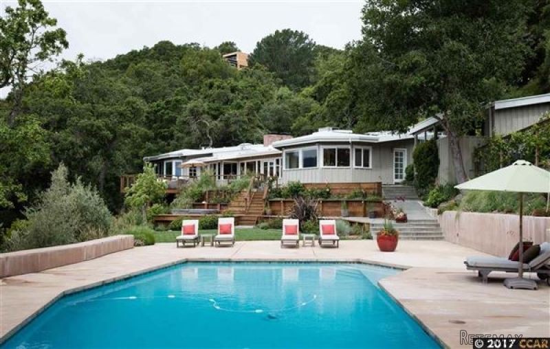 4 Bedrooms - Property - CA - For Sale
