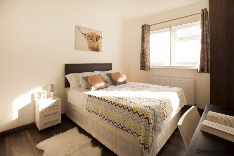 Twin for couple near Acton Town station