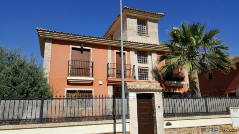 4 Bedrooms - Villa - Alicante - For Sale - 2