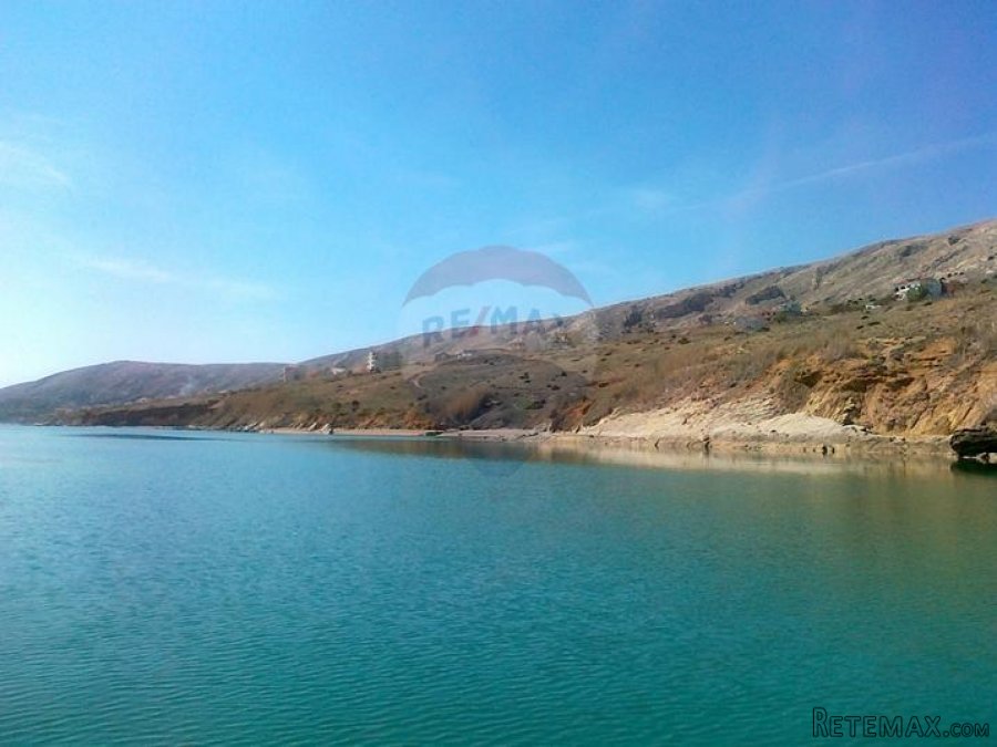 PAG , Građevinski teren 100m od mora - 2