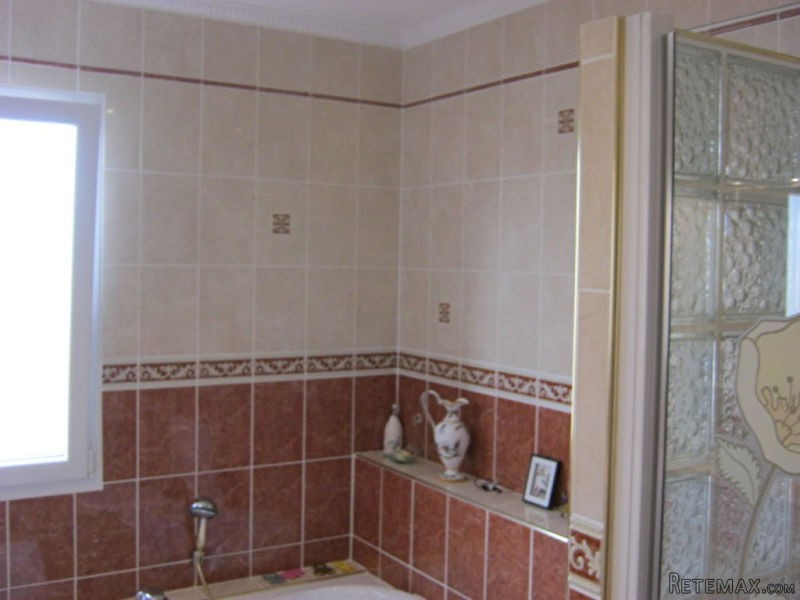 3 bedroom house in Saujon, about 20.. - 2