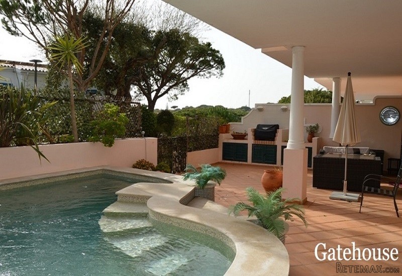 2 Beds Apartment For Sale In Vale do..