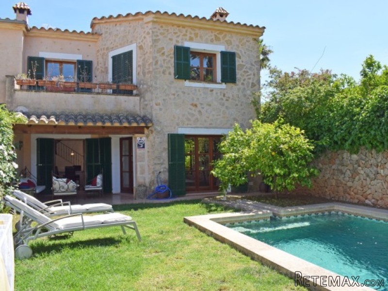 Cosy Town House In Ses Alqueries