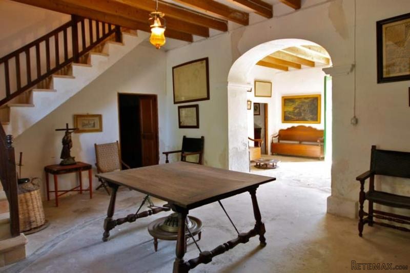 Unique and huge estate with 288.000 m2..