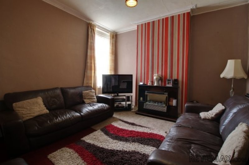 3 bedroom, Semi-detached House house.. - 2