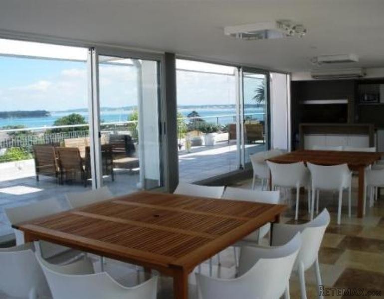 Bedroom Apartment - For Sale - Peninsula