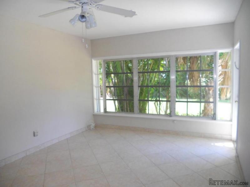 323 Ne 8th Av, Delray Beach, FL - $9,000 - 2
