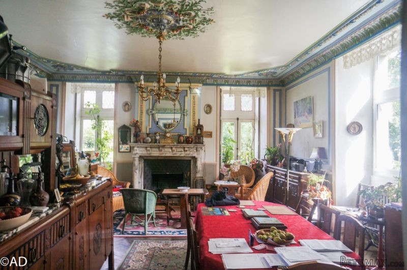 Chateaux For Sale Set On 2.7 Hectares.. - 2