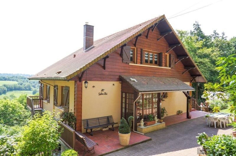 Renovated Villa Set On 4 Hectares Of..