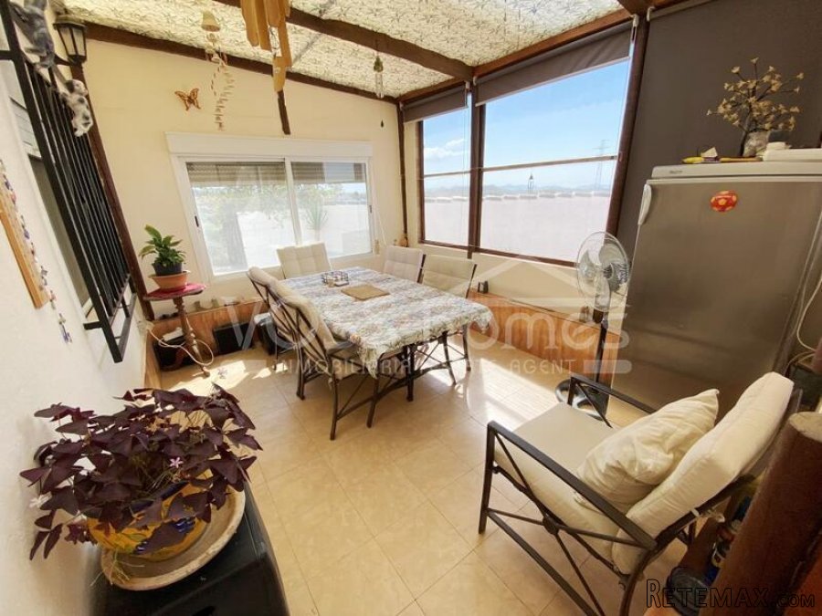 EXCLUSIVE TO VOSS HOMES - A charming, renovated country.. - 11