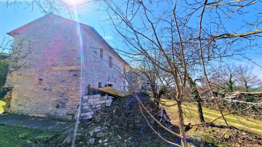 Istra,Grožnjan okolica-Samostojeća kamena kuća - 2