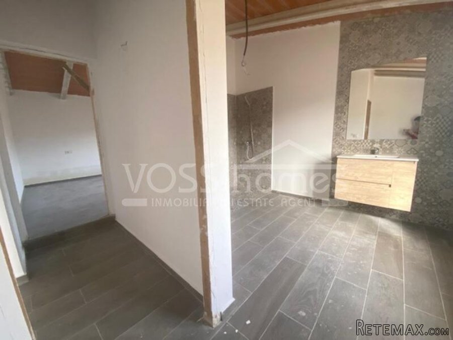 NEW LISTING - Great country property of 72m² built on a.. - 12