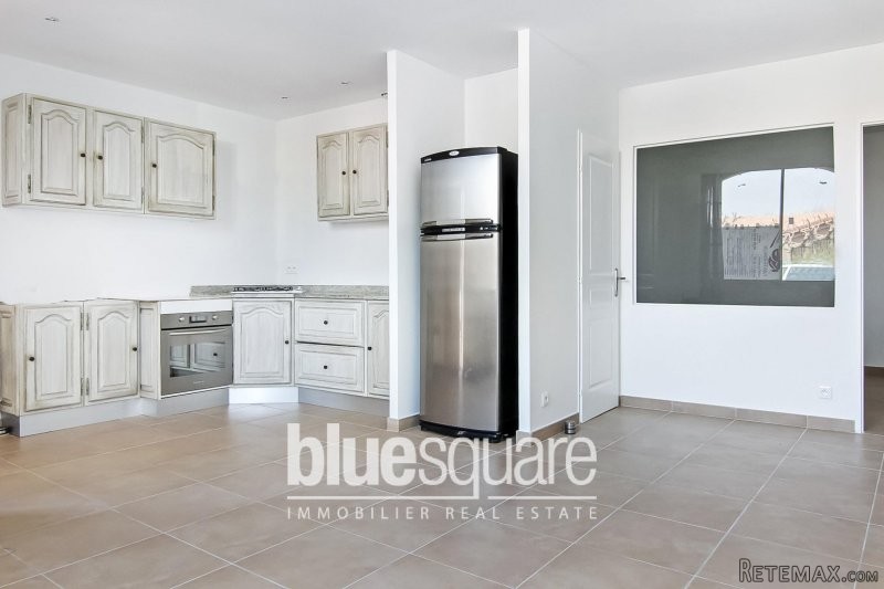 Refurbished apartment in the centre of..