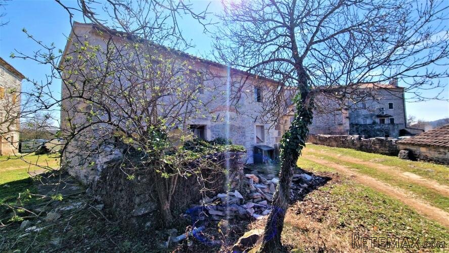 Istra,Grožnjan okolica-Samostojeća kamena kuća - 3