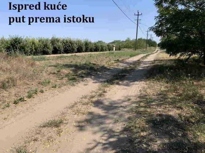 Prodaje se kuća/salaš u Hajdukovu na parceli od 3,5 jutra zemlje - 13