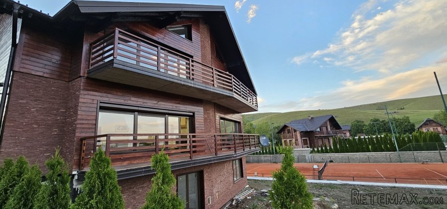 ELITNA LOKACIJA LUX TROSOBAN STAN NA PRODAJU ZLATIBOR - 16