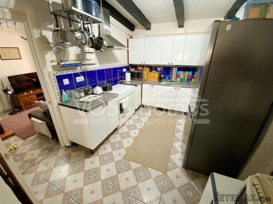 EXCLUSIVE TO VOSS HOMES - A charming, renovated country.. - 18