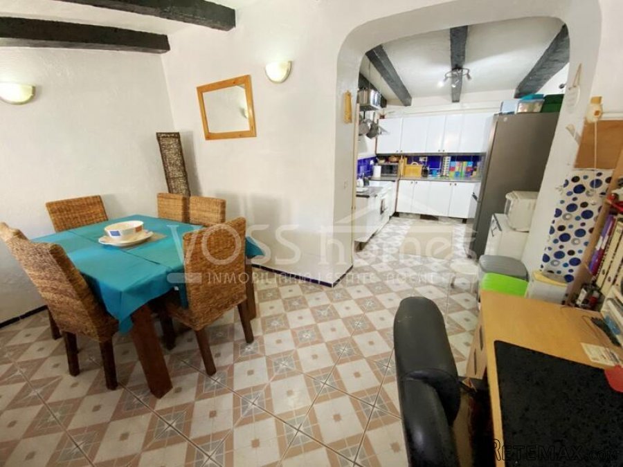 EXCLUSIVE TO VOSS HOMES - A charming, renovated country.. - 19