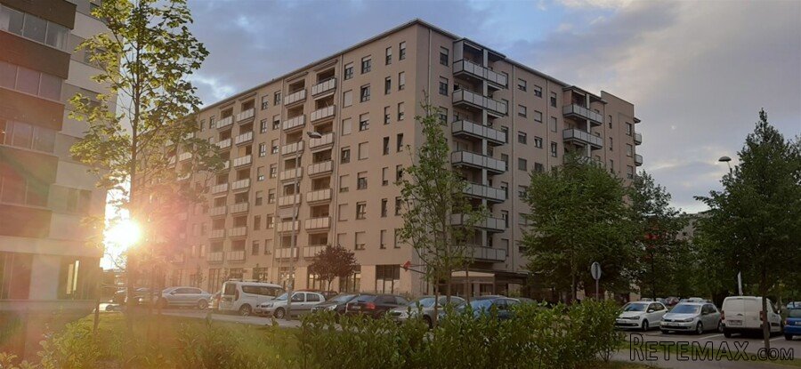 Novi Zagreb - Istok Središće - Trosobni Stan 63 m2,