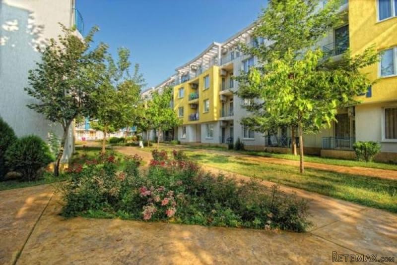 Top floor 1 BED apartment with..
