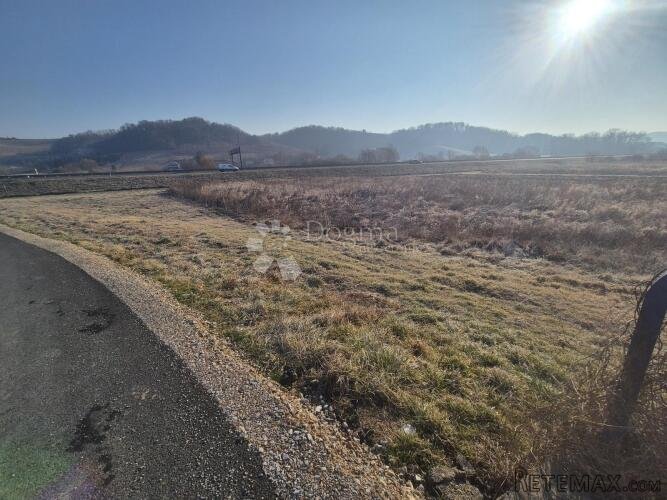 Poljoprivredno zemljište 623m² na tranzitnoj lokaciji - 2