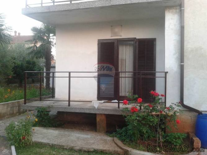 Stan u kući, 3 km od mora na mirnoj lokaciji, okolica Umaga