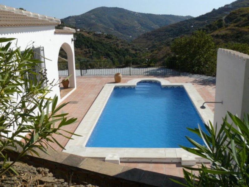 Villa for Sale in Competa, Competa..