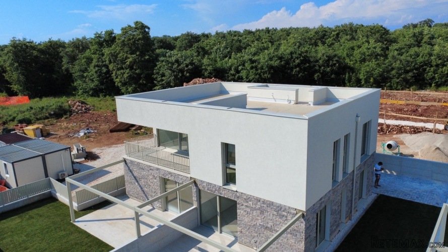 Karigador, Moderan apartman sa krovnom terasom