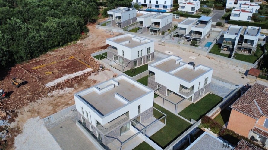 Karigador, atraktivan apartman 300 metara od mora