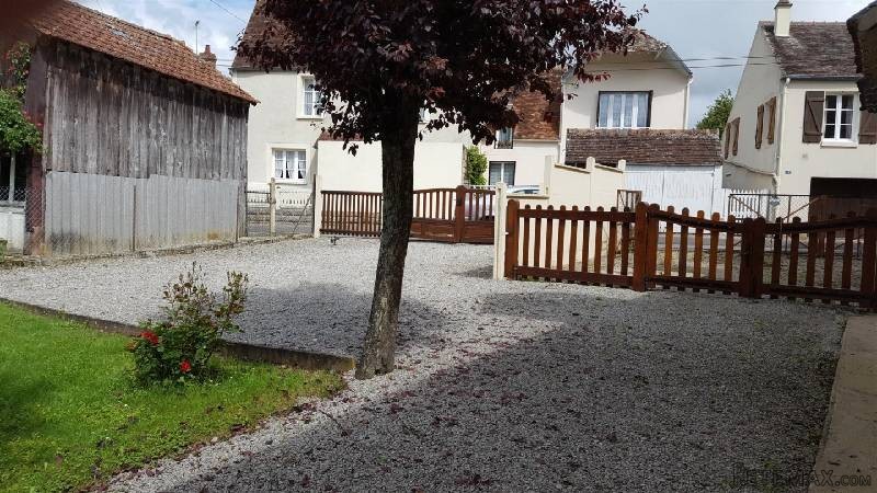 House in Famous Equestrian Sector - 2