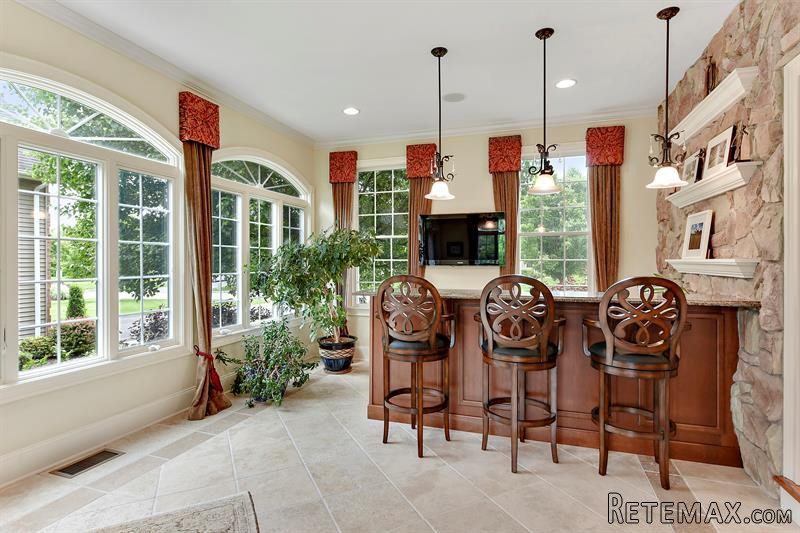 4 bedroom House For Sale: 6 Chiusa Lane.. - 2