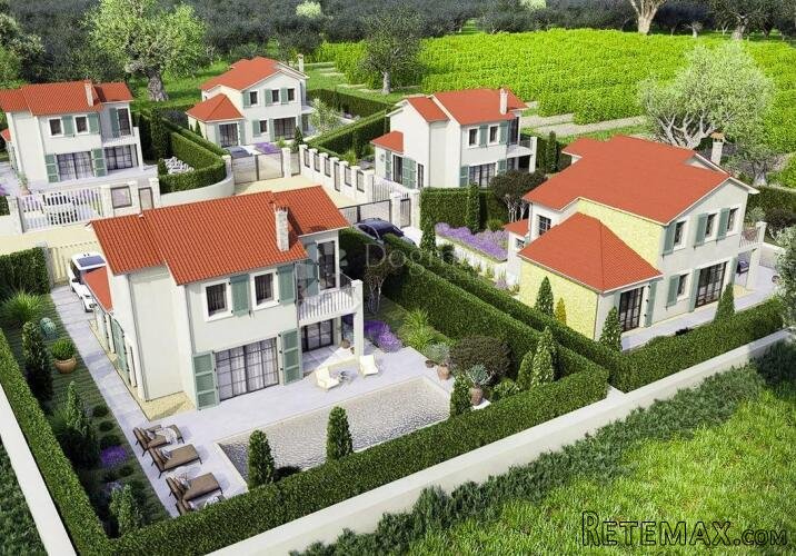 Atraktivna villa u luksuznom naselju