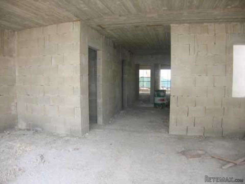 Flat, Luxurious Finish - 2