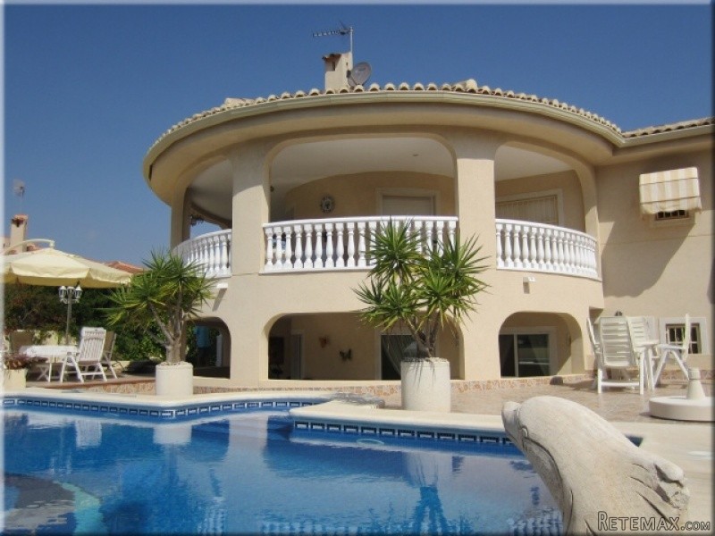 Rojales 5 Beds 3 Baths villa