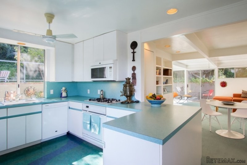 2 bedroom Property For Sale: 1645.. - 2