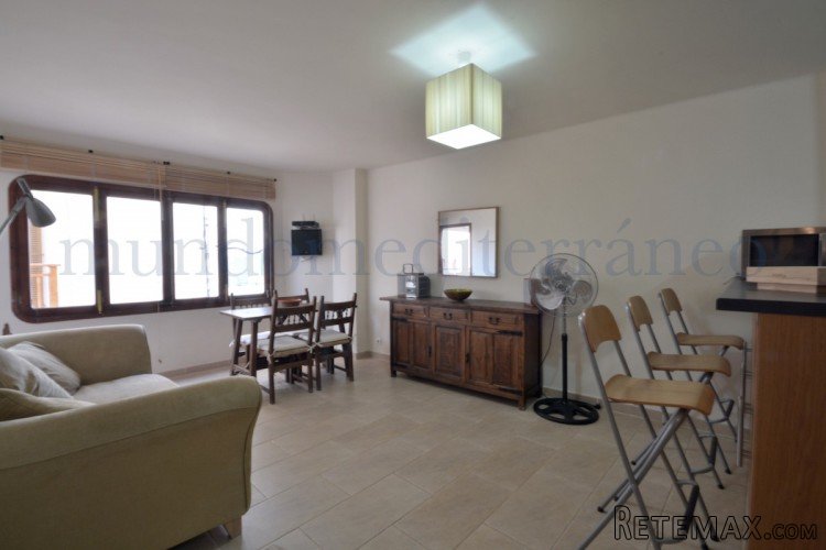 A great lock up & go apartment, second line to the beach.. - 2