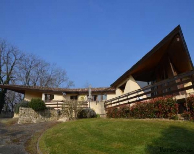 Architect Designed Contemporary House..