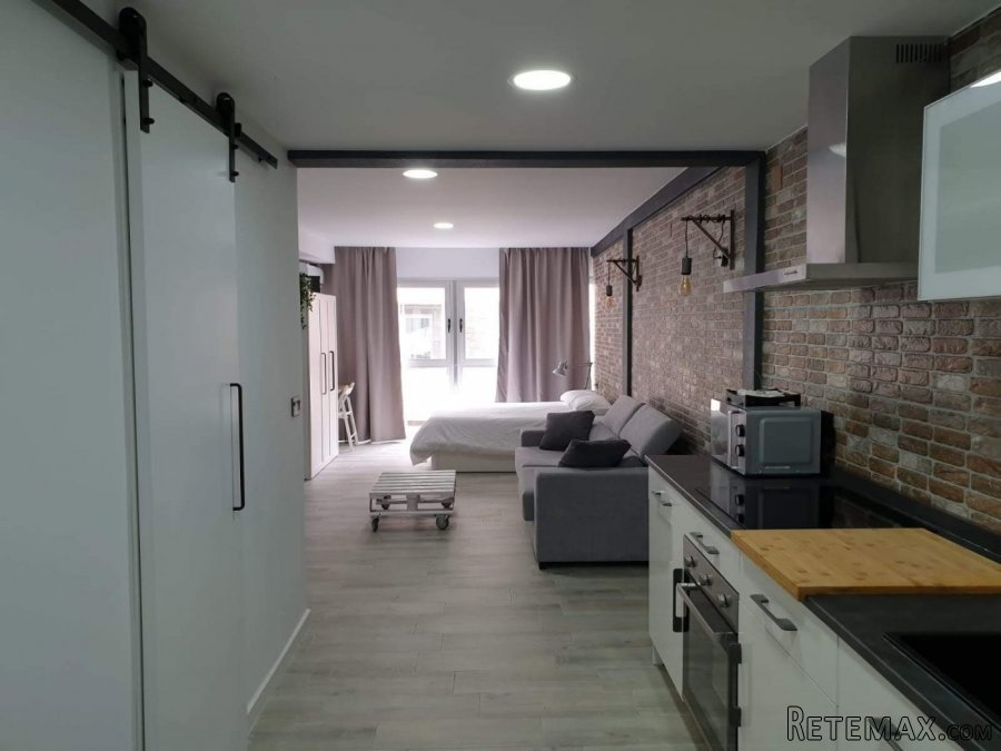 Estudio reformado con una habitación doble y un.. - 3