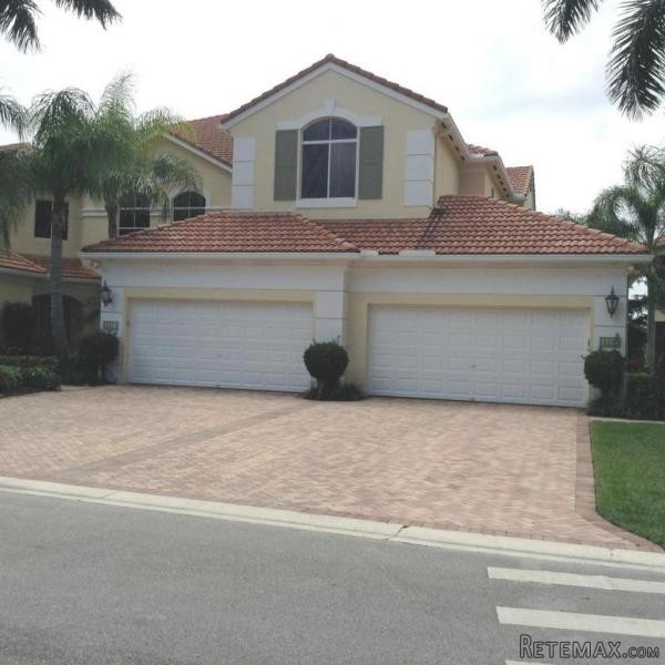 111 Palm Bay Lane #d, Palm Beach..