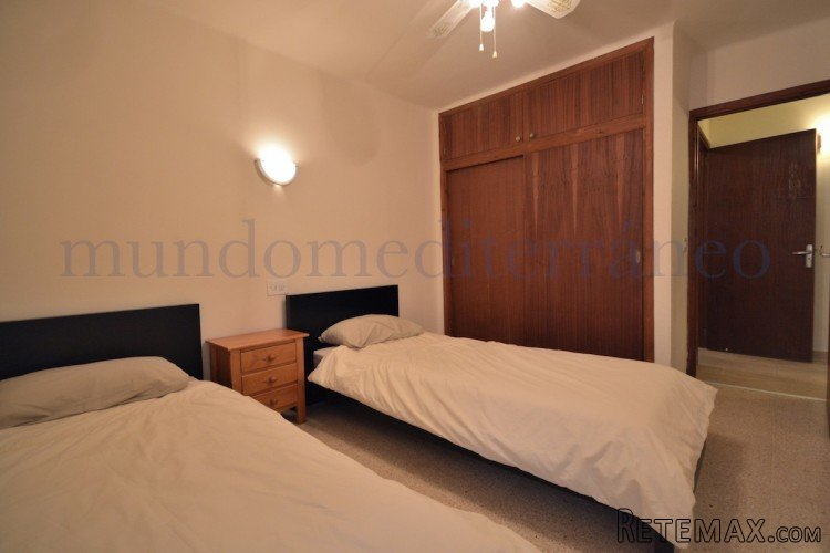 A great lock up & go apartment, second line to the beach.. - 5