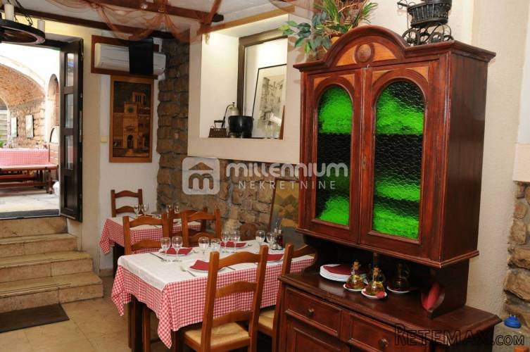 Otok Cres, Grad Cres, kuća s restoranom, apartmanima i.. - 5