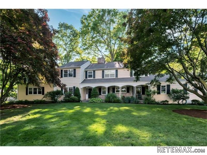 6 bedroom House For Sale: 185 BLUEBERRY..