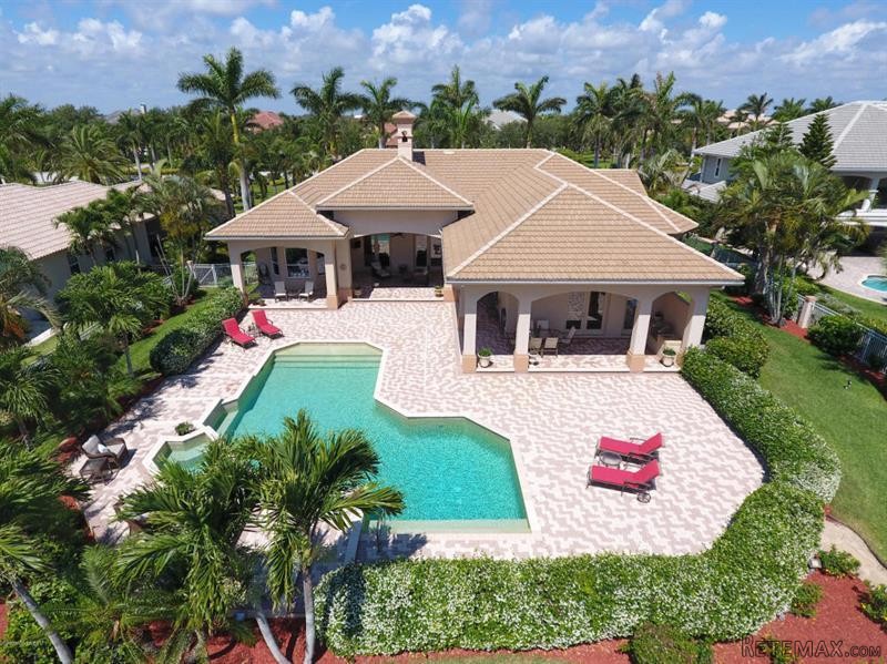 4 bedroom Detached House For Sale: 214.. - 2
